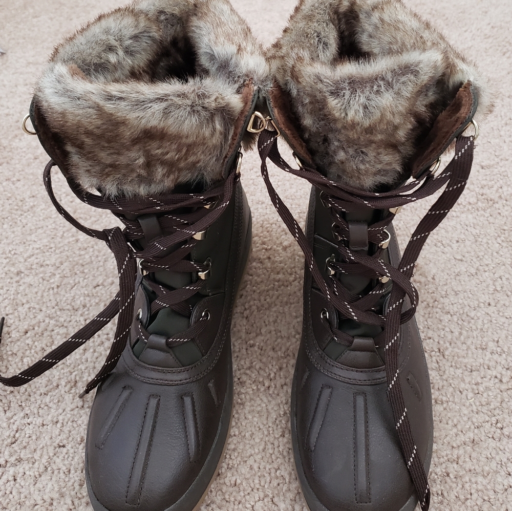 Boots - Picture 2 of 4